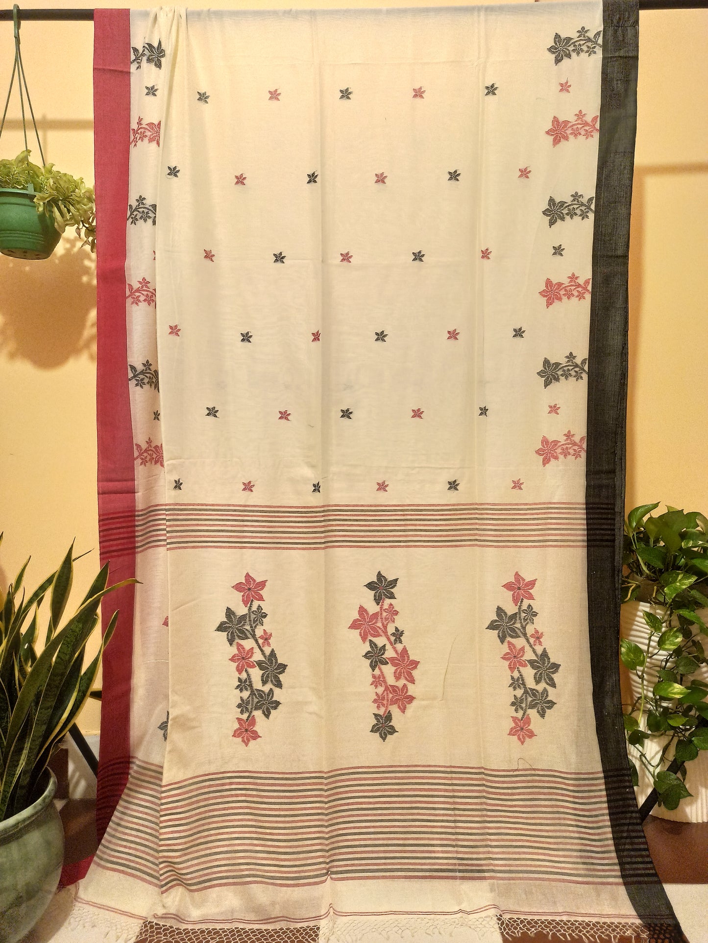 Sada Lal Paar Saree