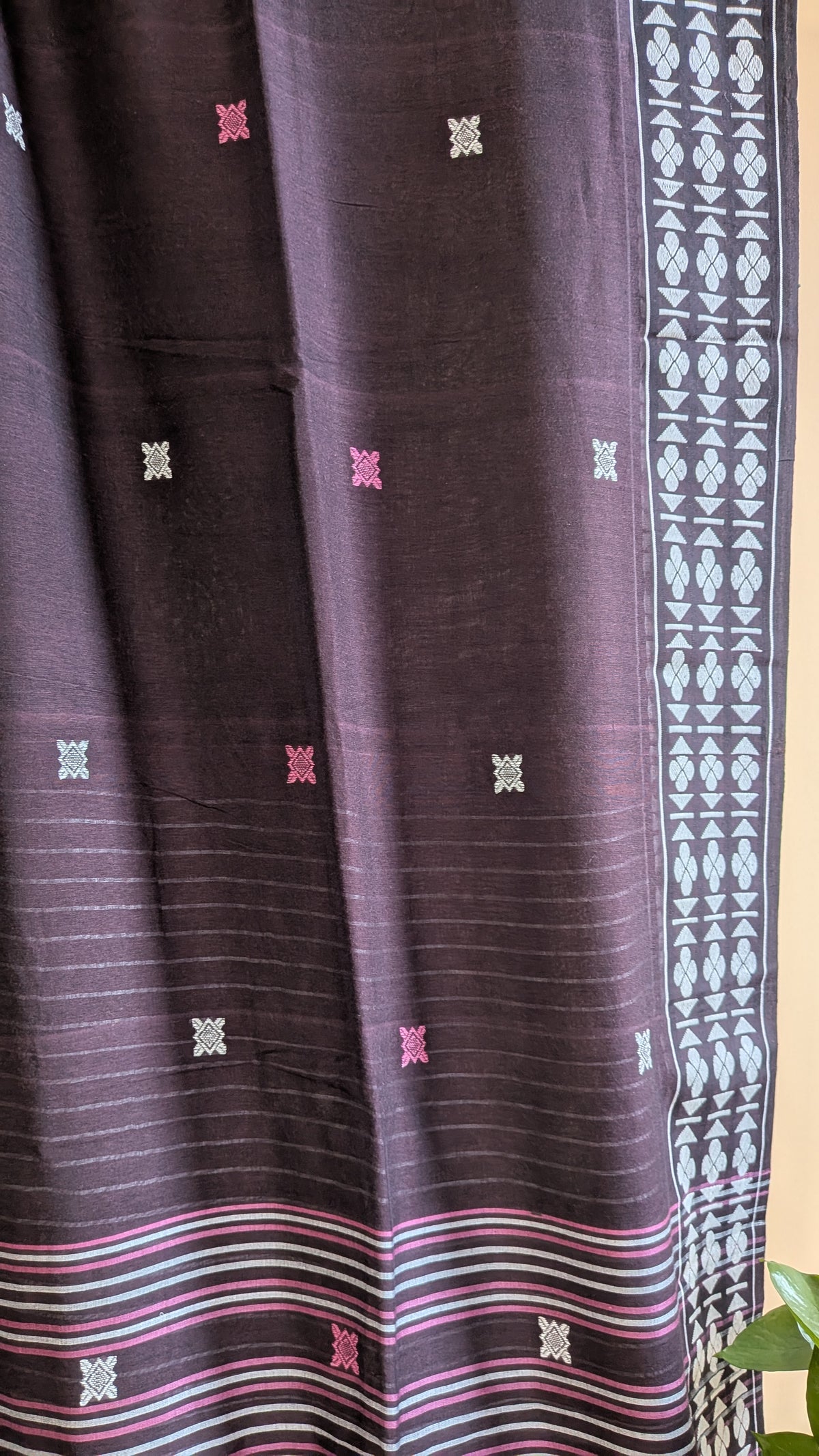 Premium Cotton Handloom Sarees.