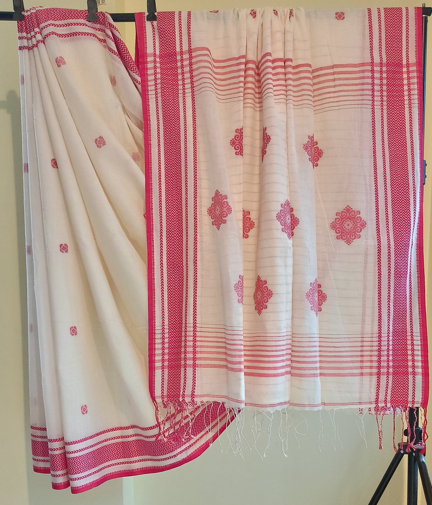 Pure Cotton Sada Lal Paar