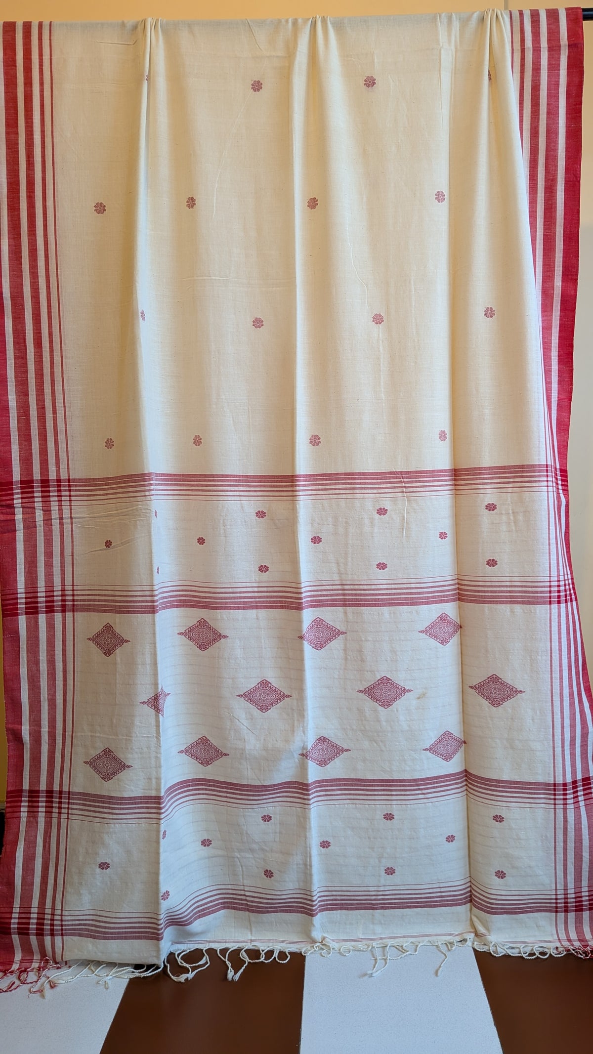 Khadi Handwoven Sada Lal Paar
