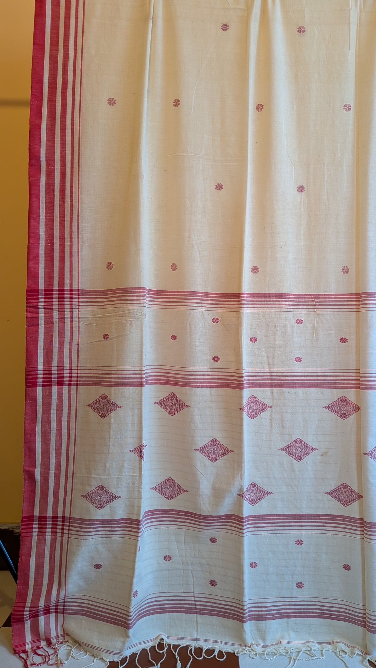 Khadi Handwoven Sada Lal Paar