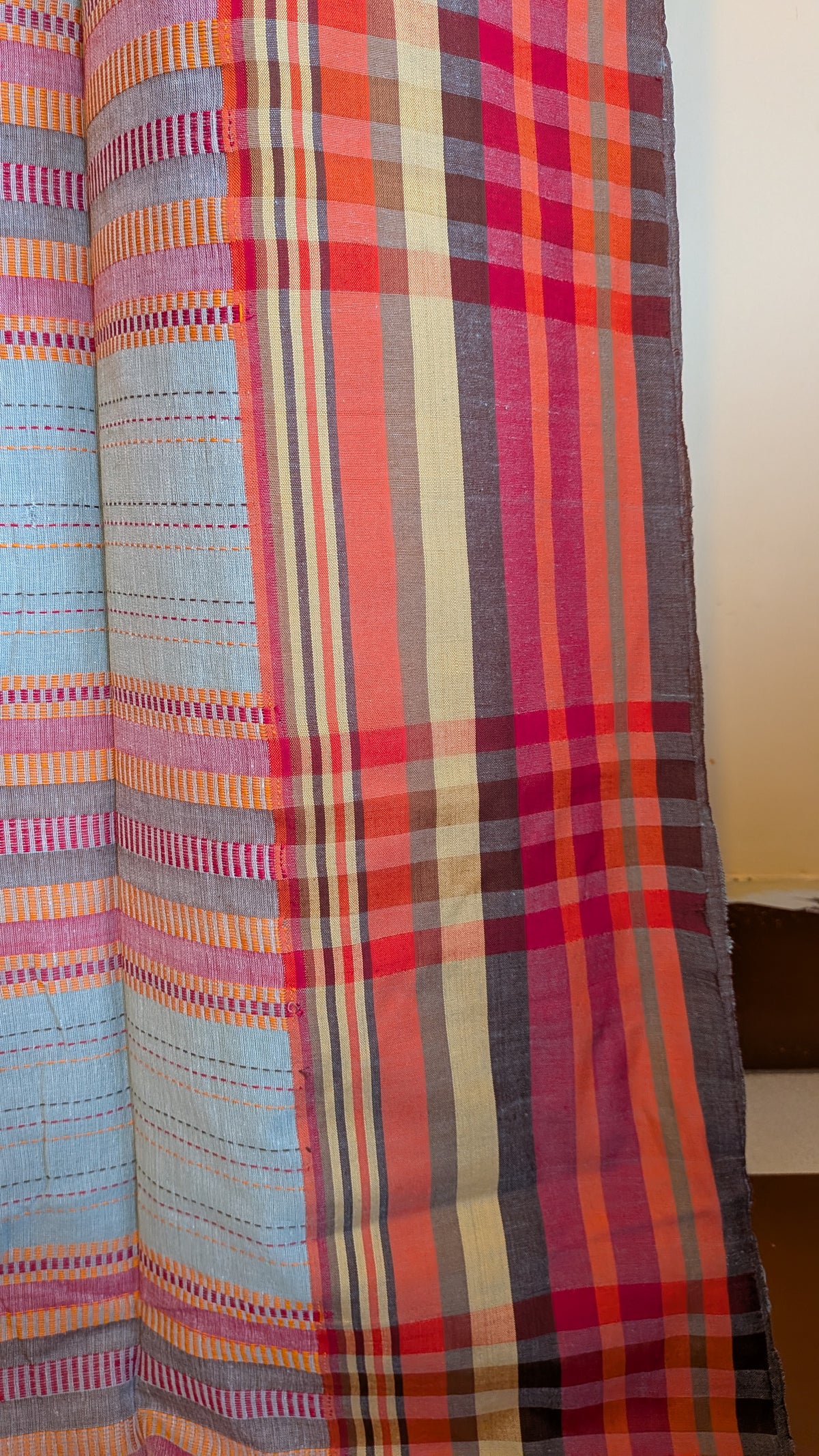 Cotton Handloom Saree with Threadwork.