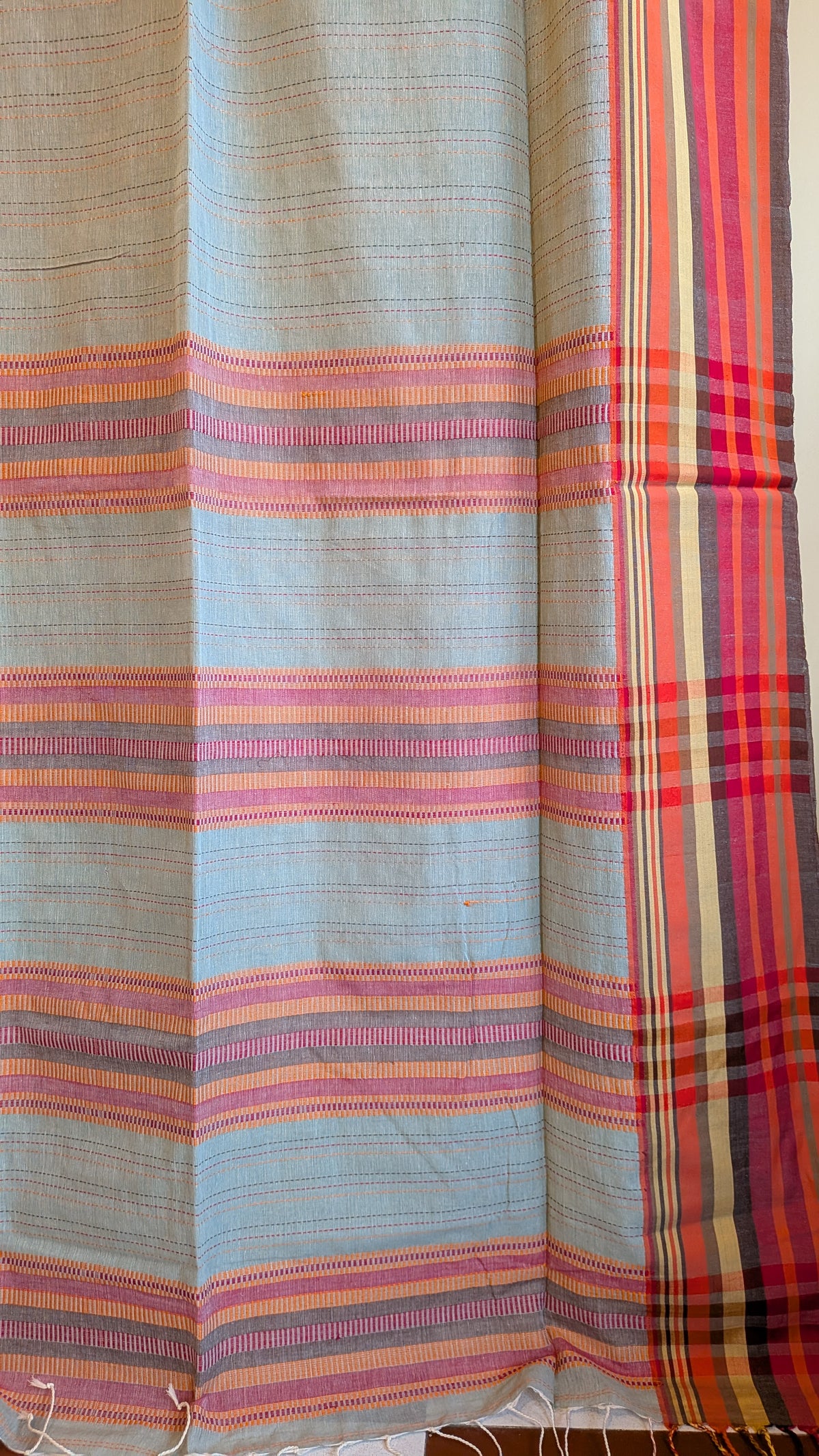 Cotton Handloom Saree with Threadwork.