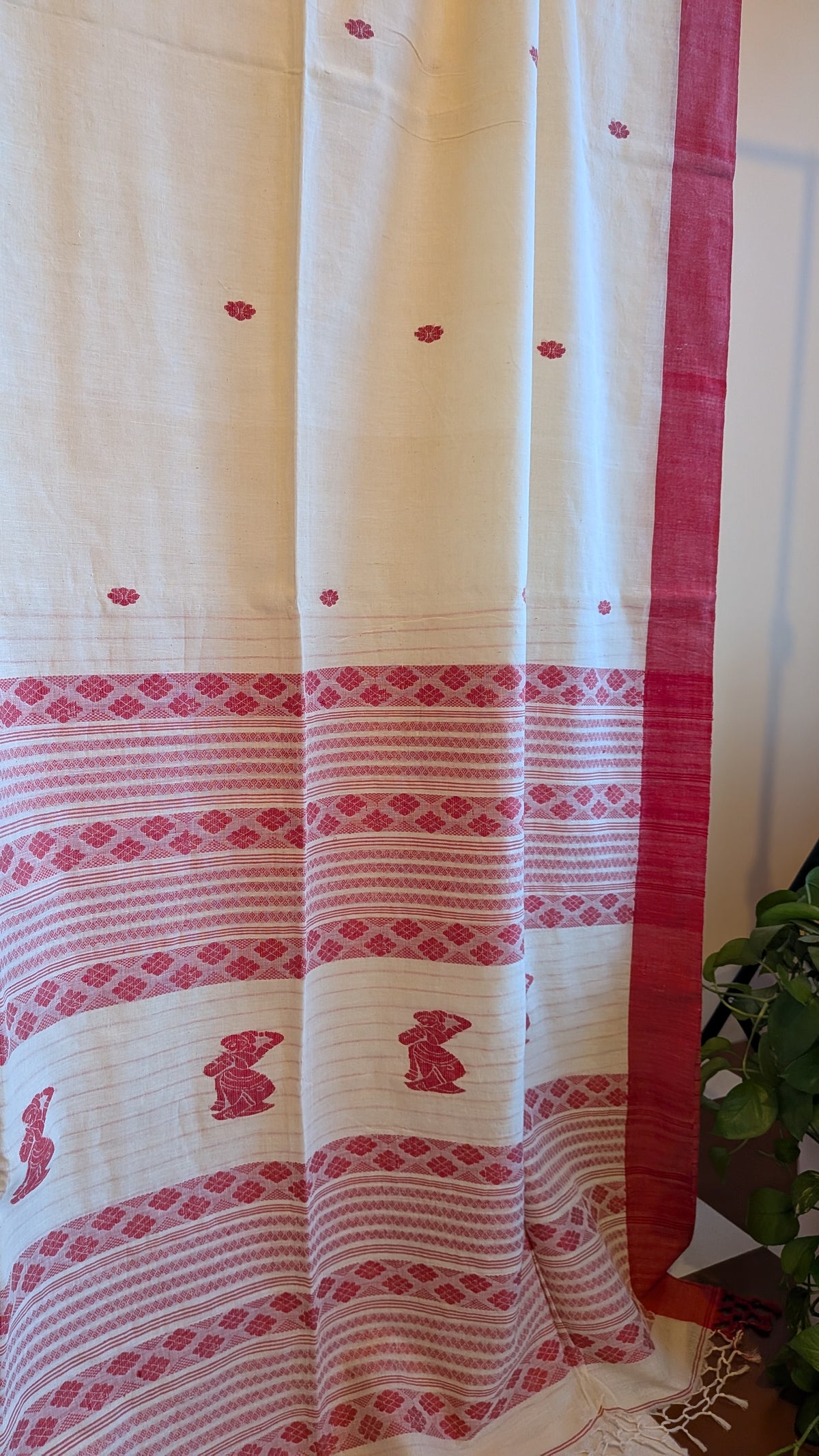 Khadi Sada Lal Paar Saree with Baluchari motif.