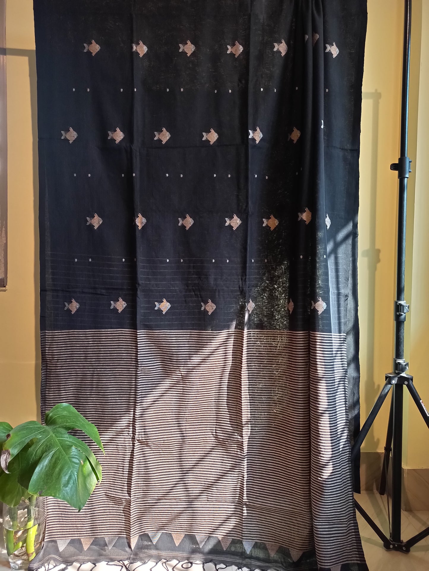 Cotton Handloom Saree - Fish motif