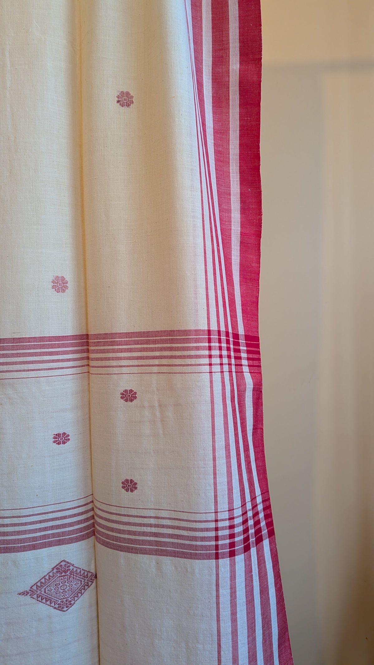 Khadi Handwoven Sada Lal Paar