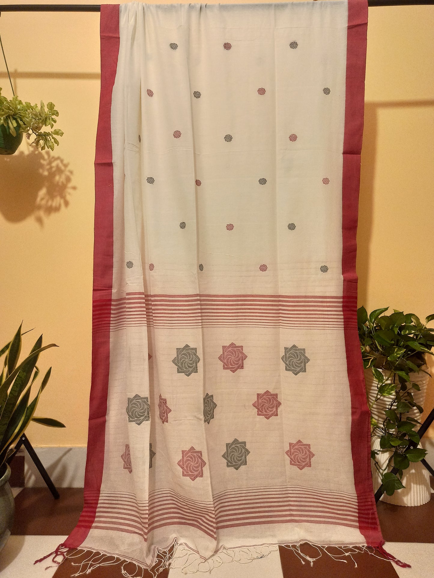 Sada Lal Paar Saree