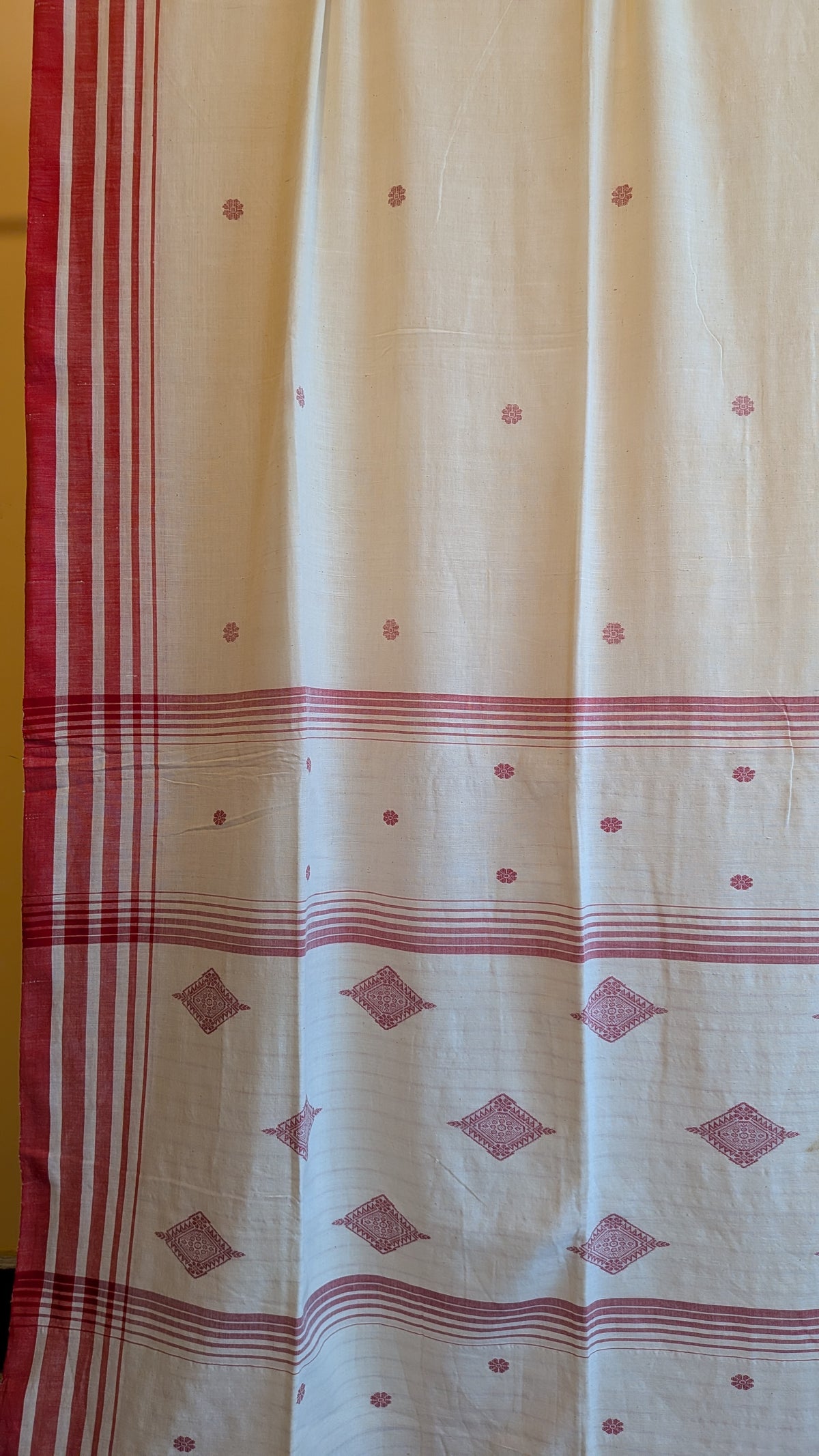 Khadi Handwoven Sada Lal Paar