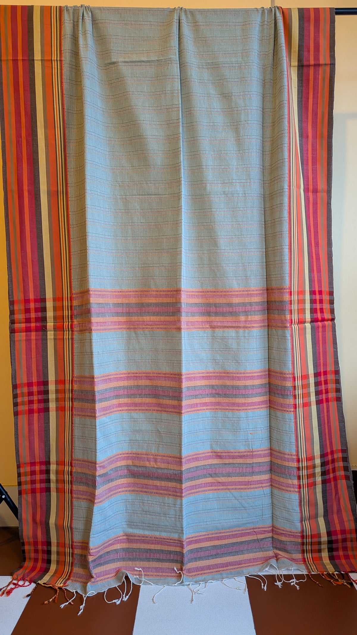 Cotton Handloom Saree with Threadwork.